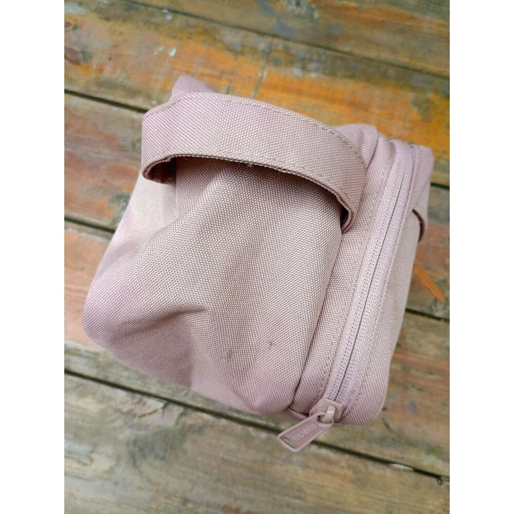 Herschel Supply Co. Chapter Travel Kit Ash Rose Pink Cosmetics Makeup